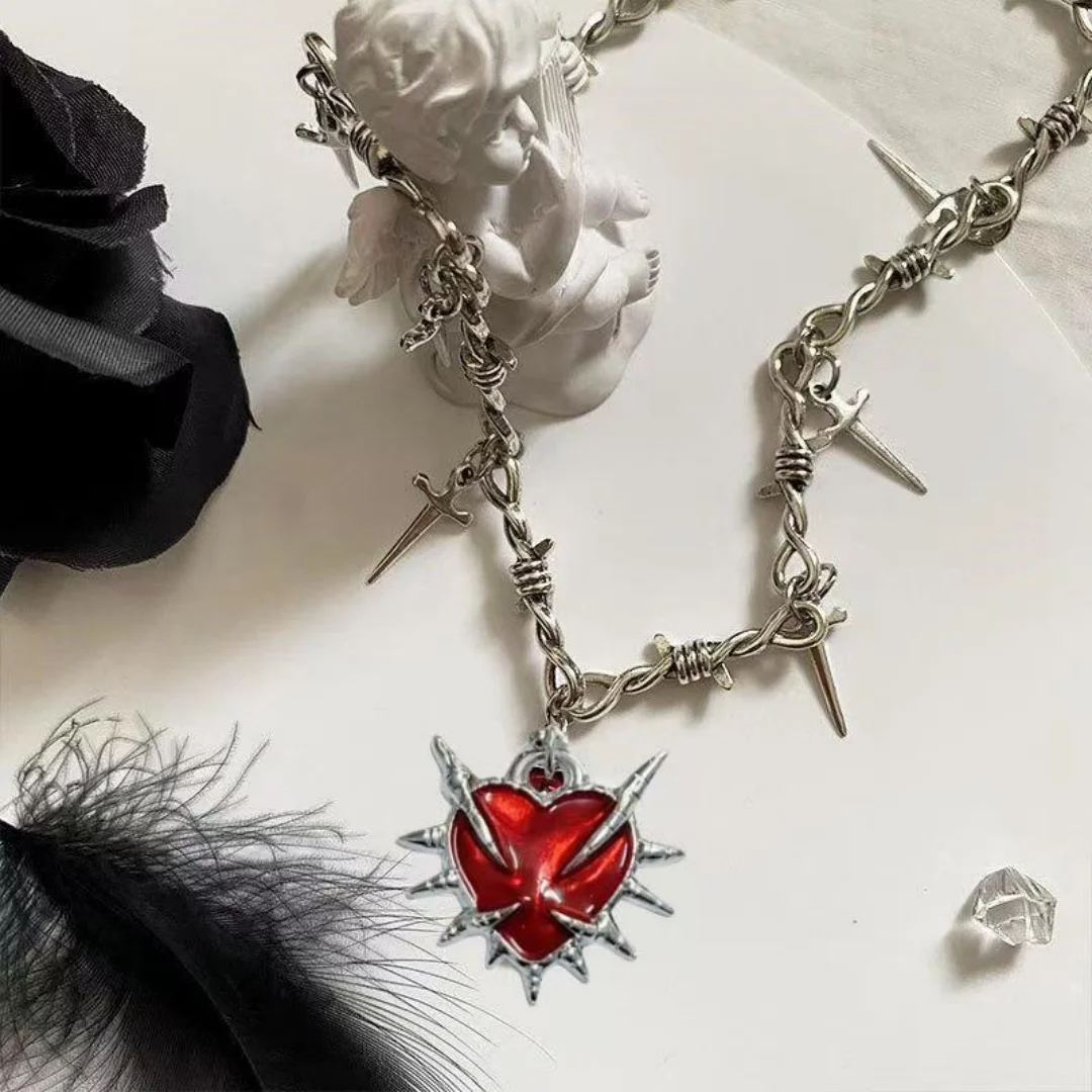 

DUTRIEUX Neo-Gothic Punk Spiky Heart Sword Pendant Necklace Y2K Hip Hop Harajuku Choker Personality Chain Jewelry Accessory Gift