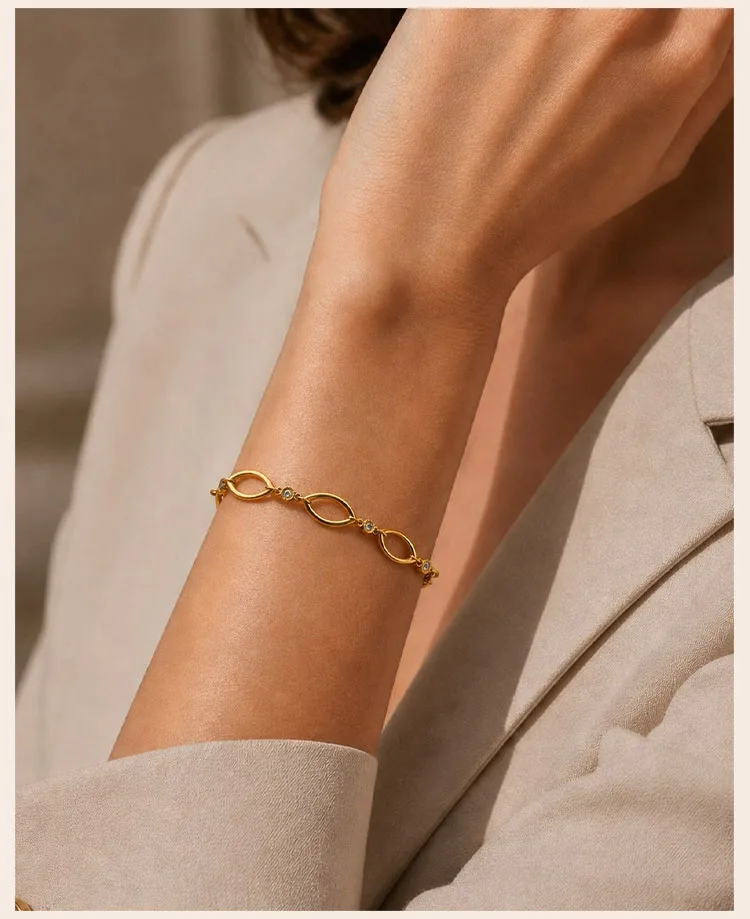 Geometrisches Gliederarmband für Damen, 18K vergoldete Edelstahlkette mit Zirkonia, wasserdichter stapelbarer Schmuck – Detail 2