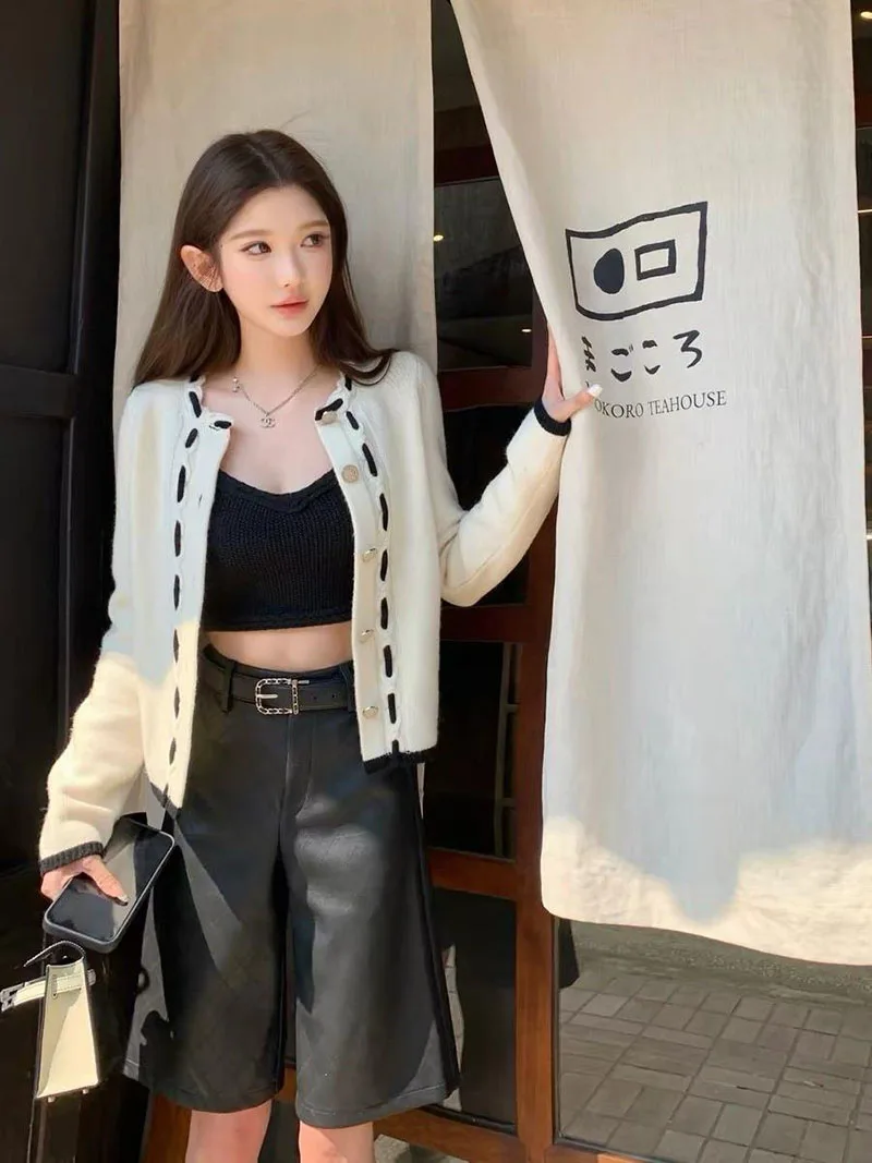Color Blocking Knitted Cardigan for Women Korean Style O-Neck Slim Fit Sweater Chic Long Sleeved Short Knitwear Tops