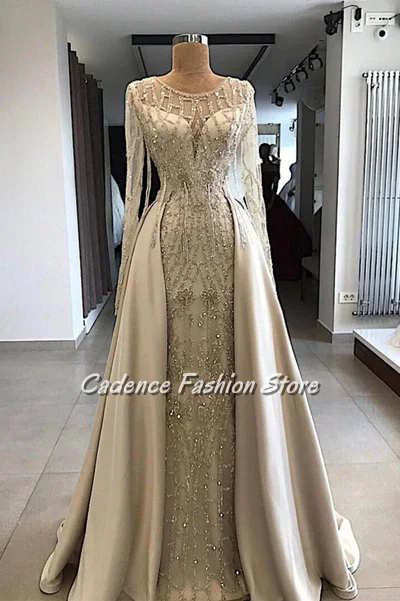 

Customized Gorgeous Elegant Wedding Dress Round Neck Studded Beaded Long Sleeve A-Line Trailing Bridal Gowns