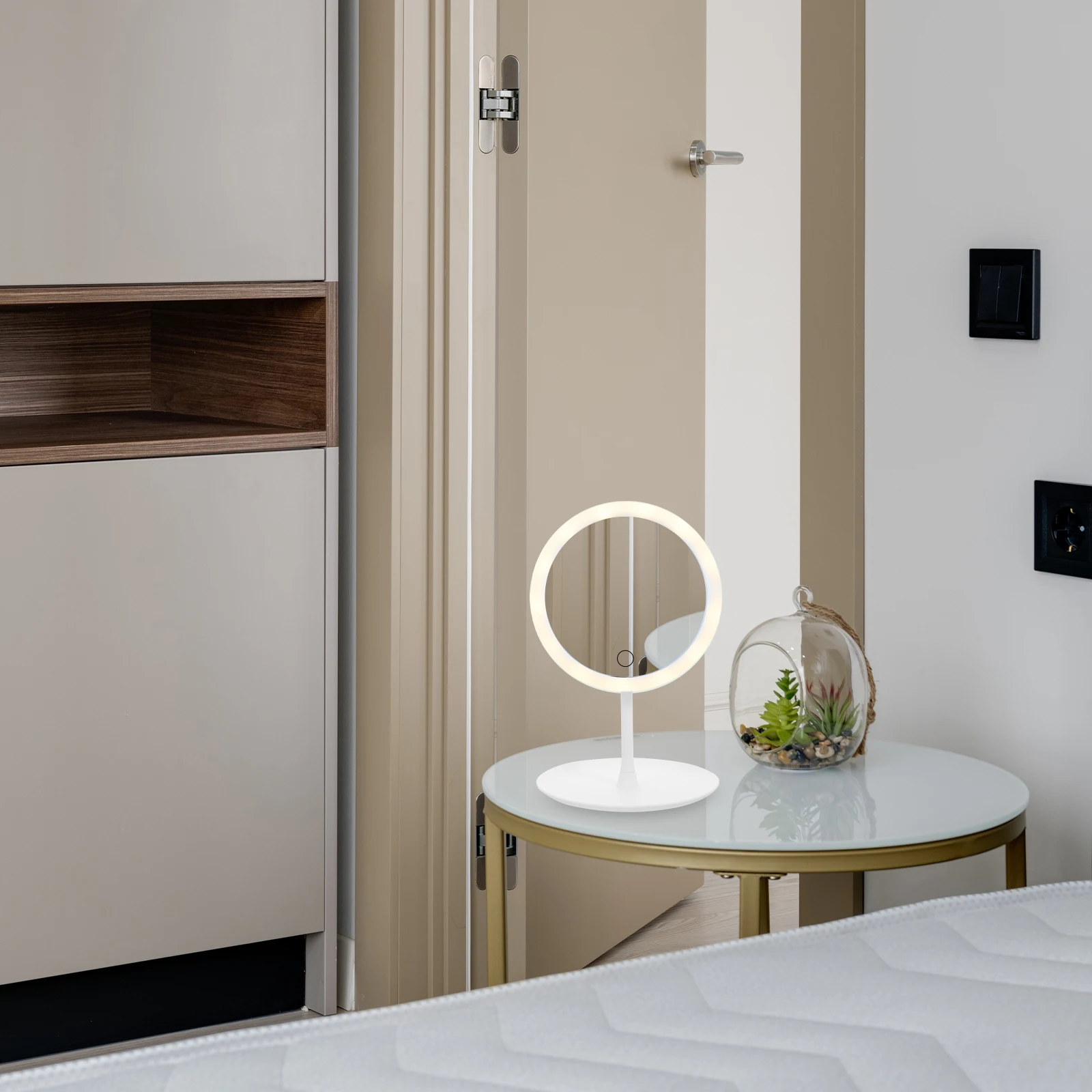 

Usb Rechargeable Led Makeup Mirror 360° Adjustable 1200Mah Lighted Mirror With Brightness Control Non-Slip