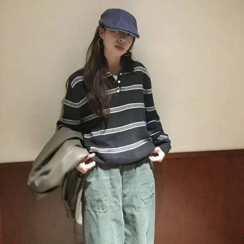 

FL Women's Korean Retro 2025 Autumn Style Versatile Contrasting Polo Collar Design Striped Slimming Knit Top For Women Fashion