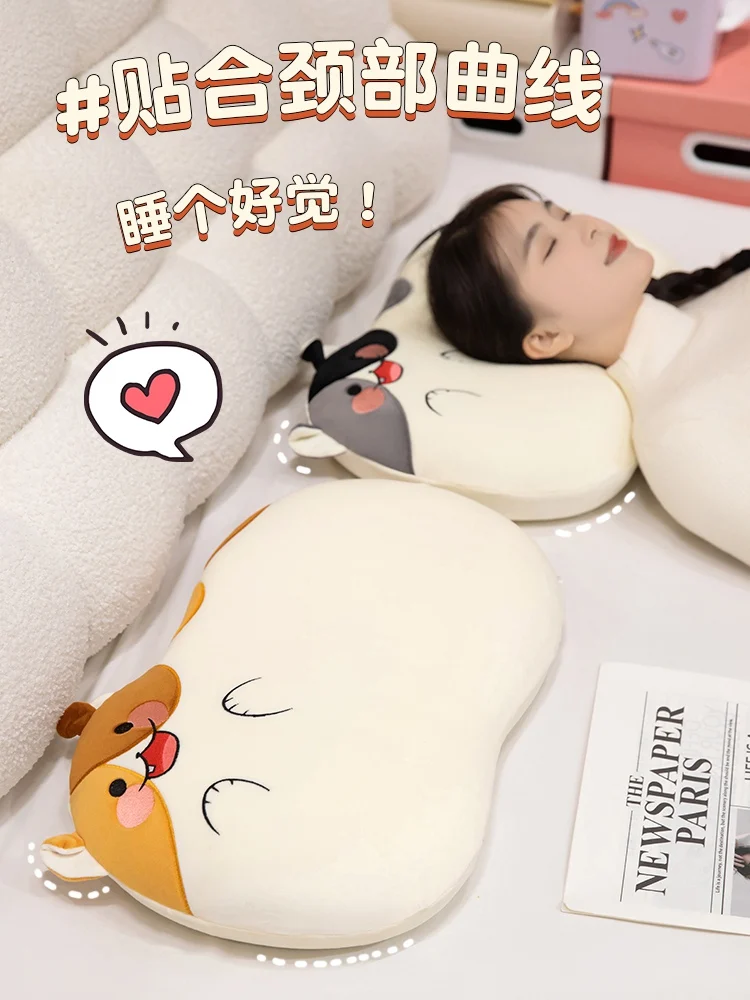 

Cute Smiling Cat Pillow: Suitable for super soft support on desks and homes fun decorations and comfortable colleague gifts