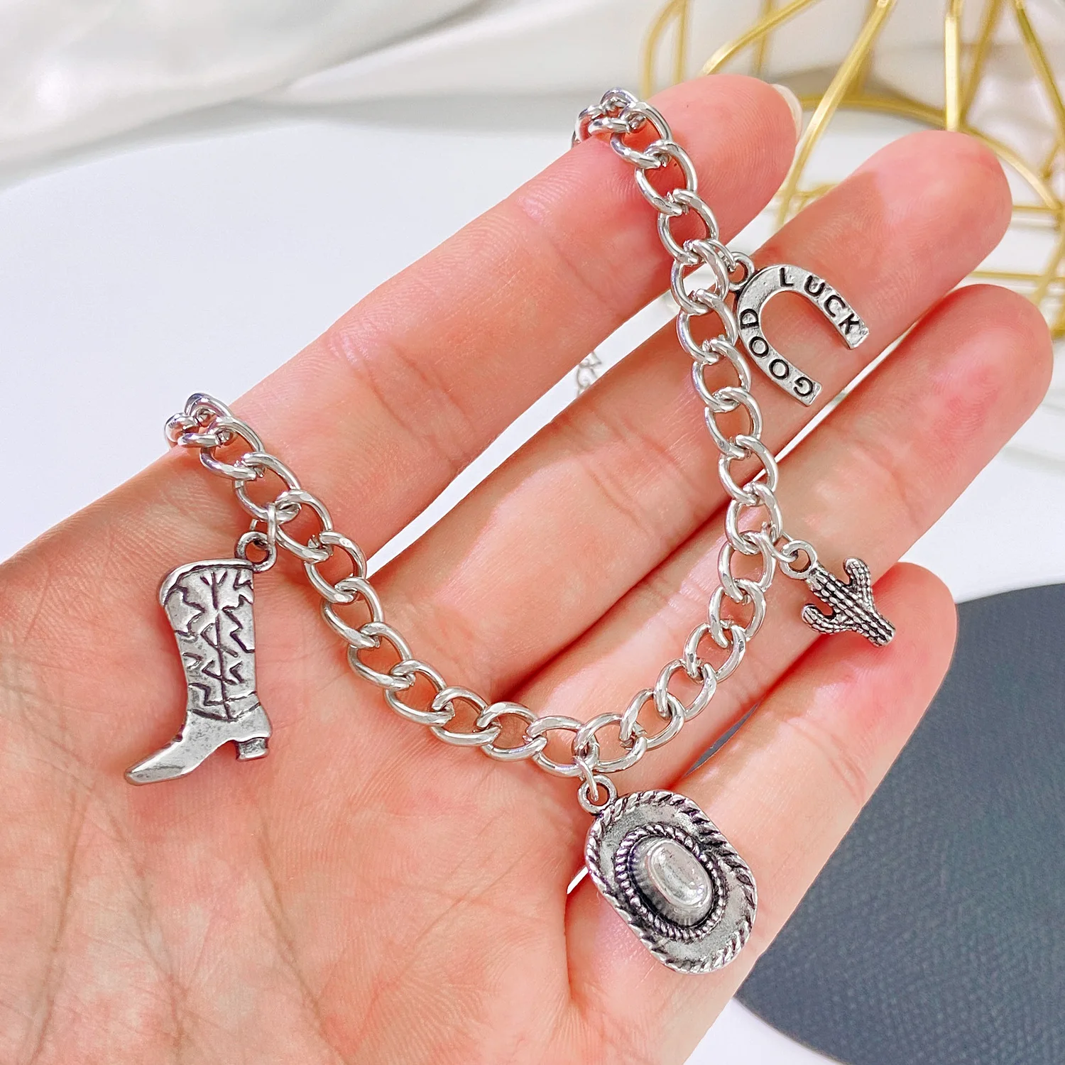 1PC Mexico Fashion Jewelry Chain Bracelet Pulseras Western Cowboy Hat Boots Horseshoe Cactus Charm Bracelet for Women Men Gifts