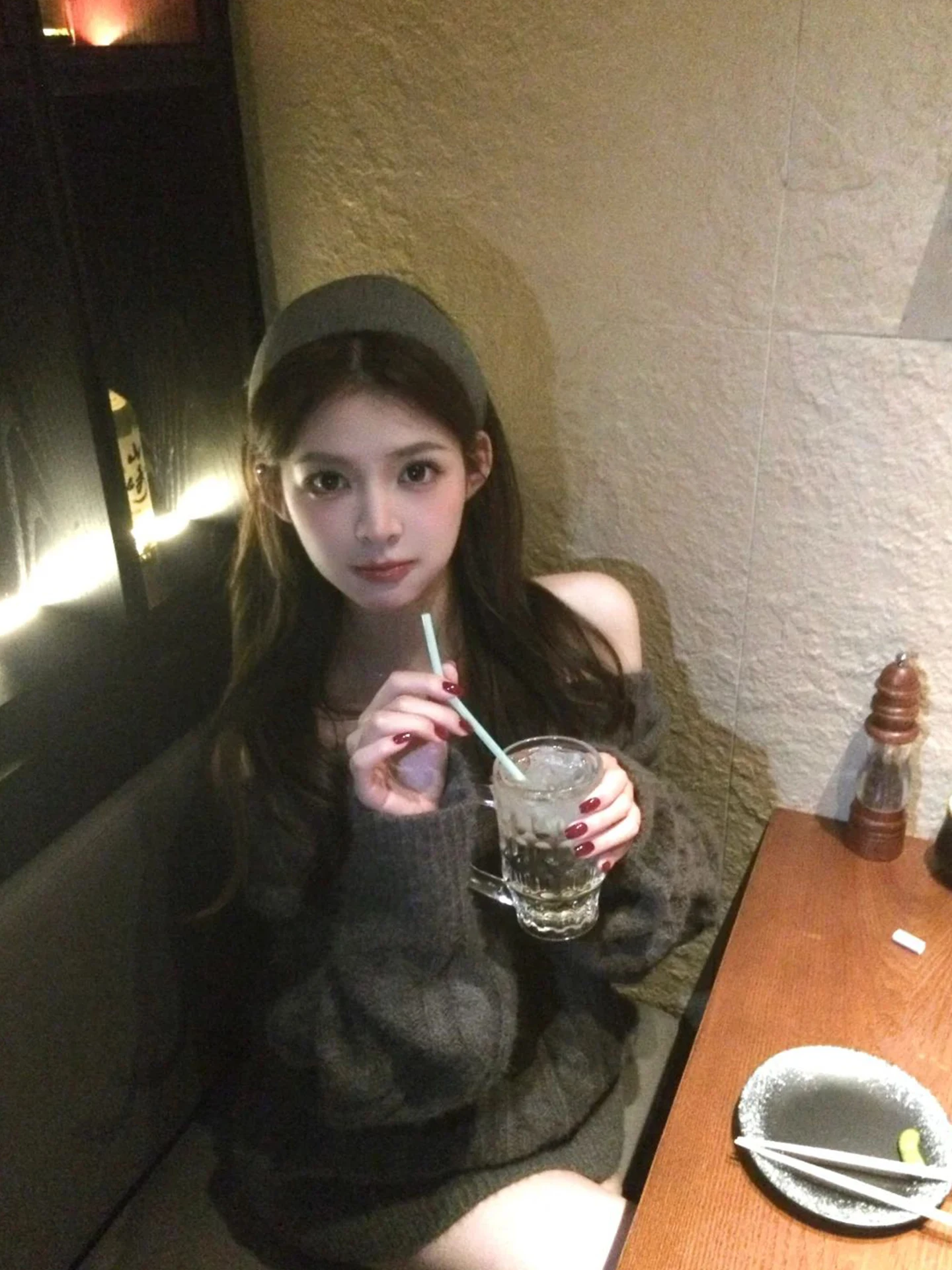 

FEMPILOT ey Soft Cozy One-oulder Overhead Sweater Lazy Design Sensation oulder Exposure Top Commute Sle Regular Th...