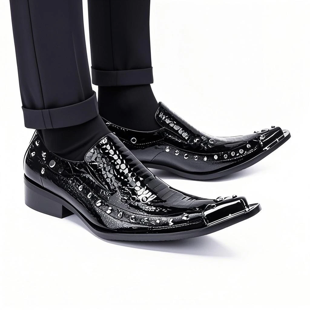 New Business Rivets Men Dress Snake Shoes Fashion Hollowing out Man Leather Shoes Social Sapato Male Oxfords Flats Wedding Shoe