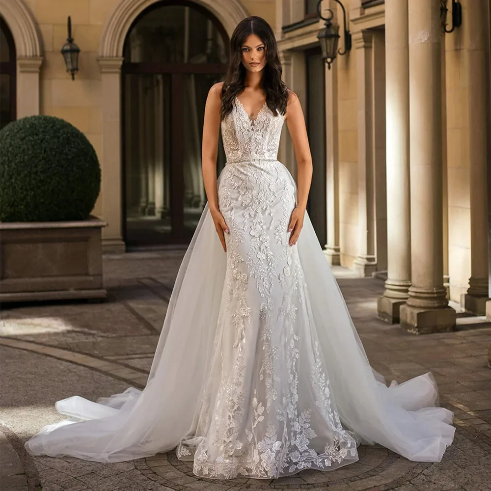 Customzied Lace Mermaid Wedding Dress Detachable  Tulle Train Customized Sexy Sleeveless V Neck Applique Bridal Gown for Bride