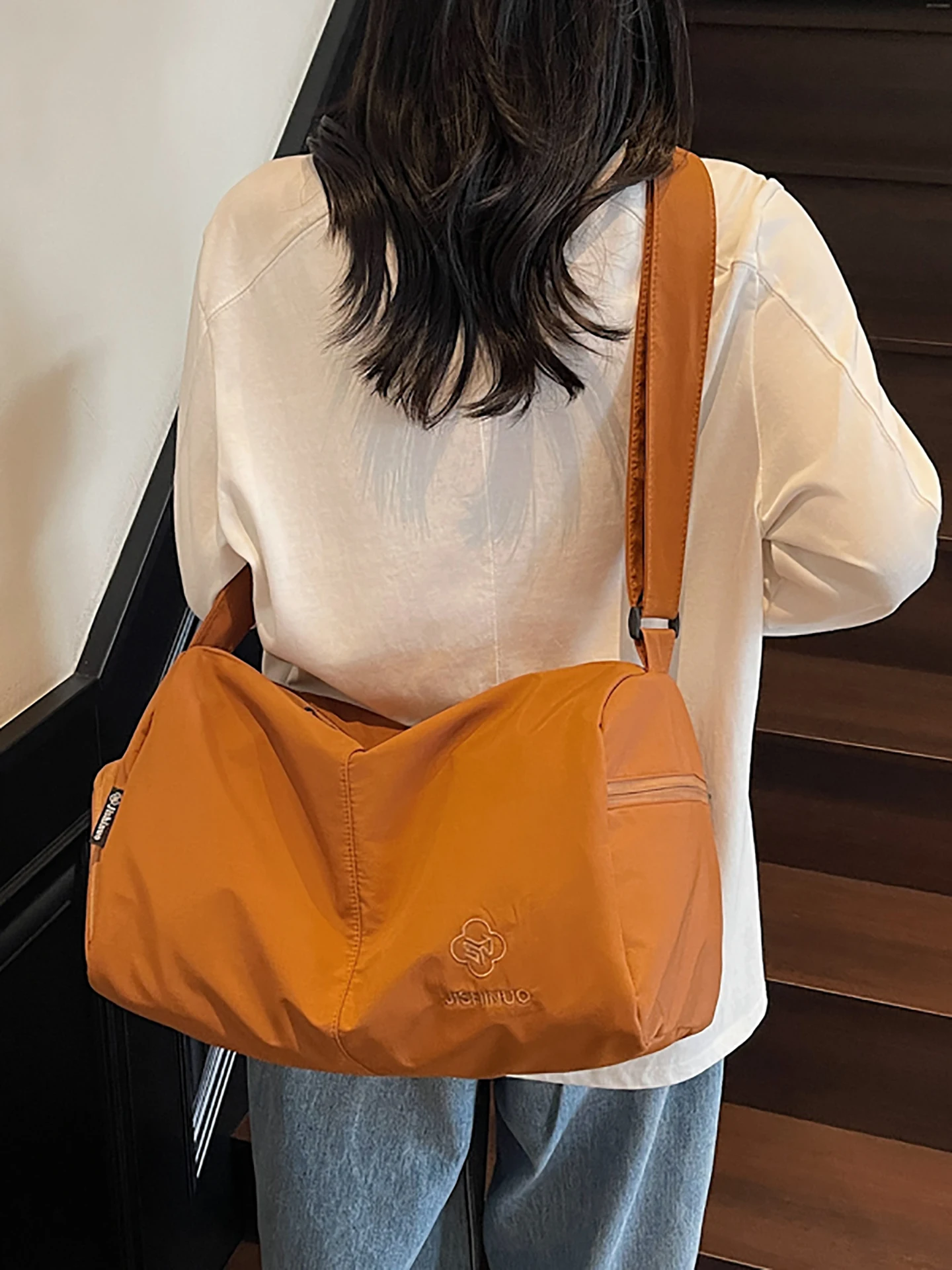 borsa-sportiva-marrone-leggera-e-adatta-per-il-fitness-ideale-per-brevi-viaggi-borsa-da-viaggio-borsa-a-tracolla-da-donna-borsa-a-mano-di-grande-capacita