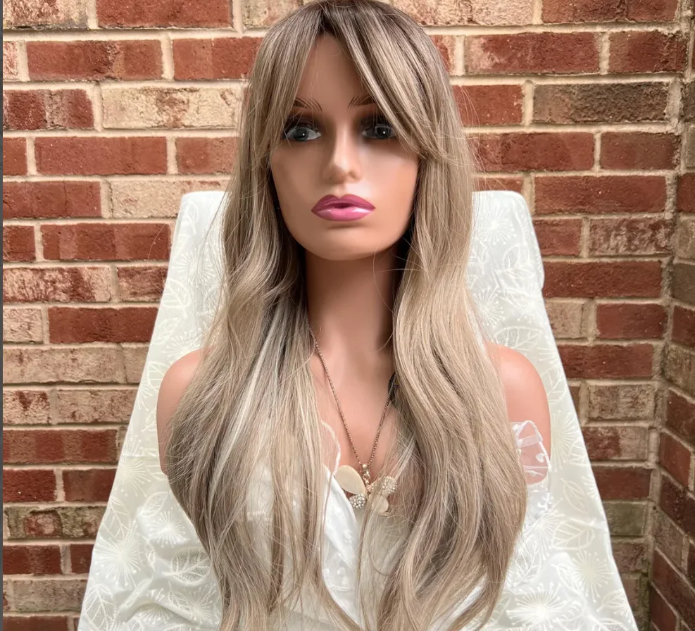 

Ombre Highlight White Blonde Wigs Long Body Wave Synthetic Wig with Bangs for Women Pre Plucked Heat Resistant Fiber Daily Use