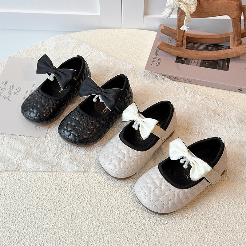 

Kid's Shoes Girls' Soft Soled Leather Shoes Korean Style Pearl Bowknot Princess Children's Fashionable Shoes New 2026 Size 21-30