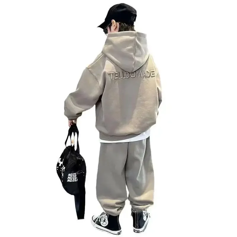 ربيع 2024 بدلة الأولاد الجديدة سترة السراويل 2 قطعة مجموعة نمط غير رسمي الزي الرياضي العصري للأولاد الكبار