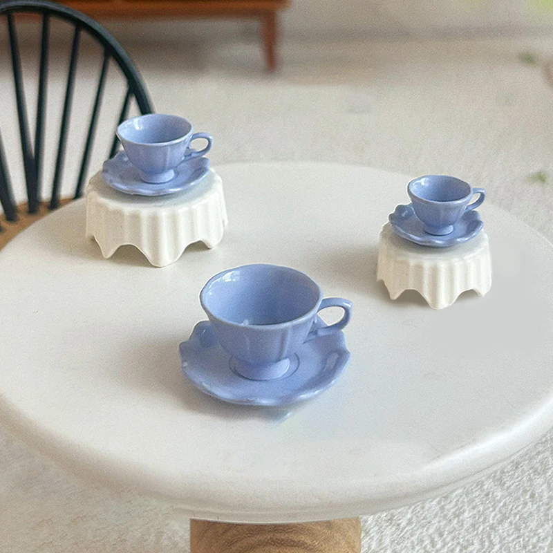 Dollhouse Miniature French Retro Coffee Cup Plate Set, Great for Mini Play Kitchen and House Furnishing Scenery