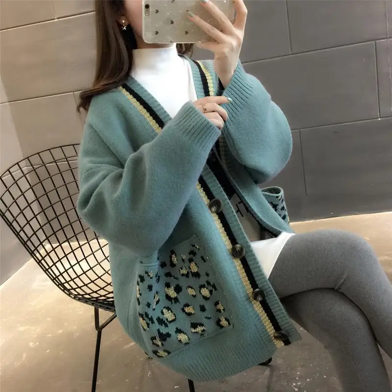2022 Spring and Autumn New Korean Fashion V-Neck Sweater Women's Cardigans Leopard Pocket Sweater Medium Long Coat