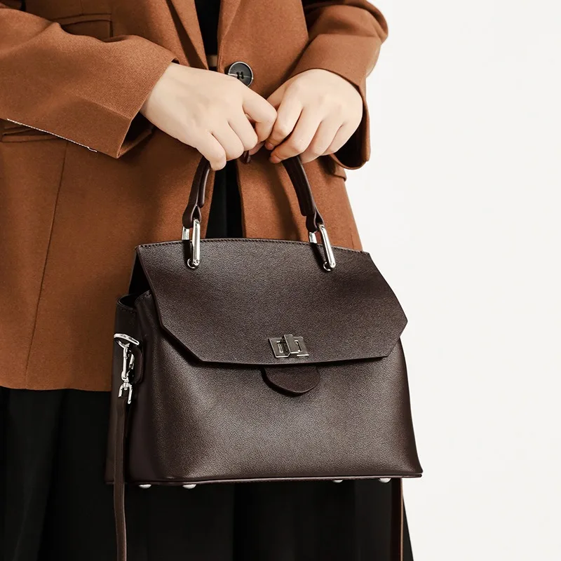 

Женская большая сумка из натуральной кожи, новинка 2023 года, дизайнерская роскошная сумка, винтажный стиль, шикарная сумка через плечо, стильная сумка через плечо