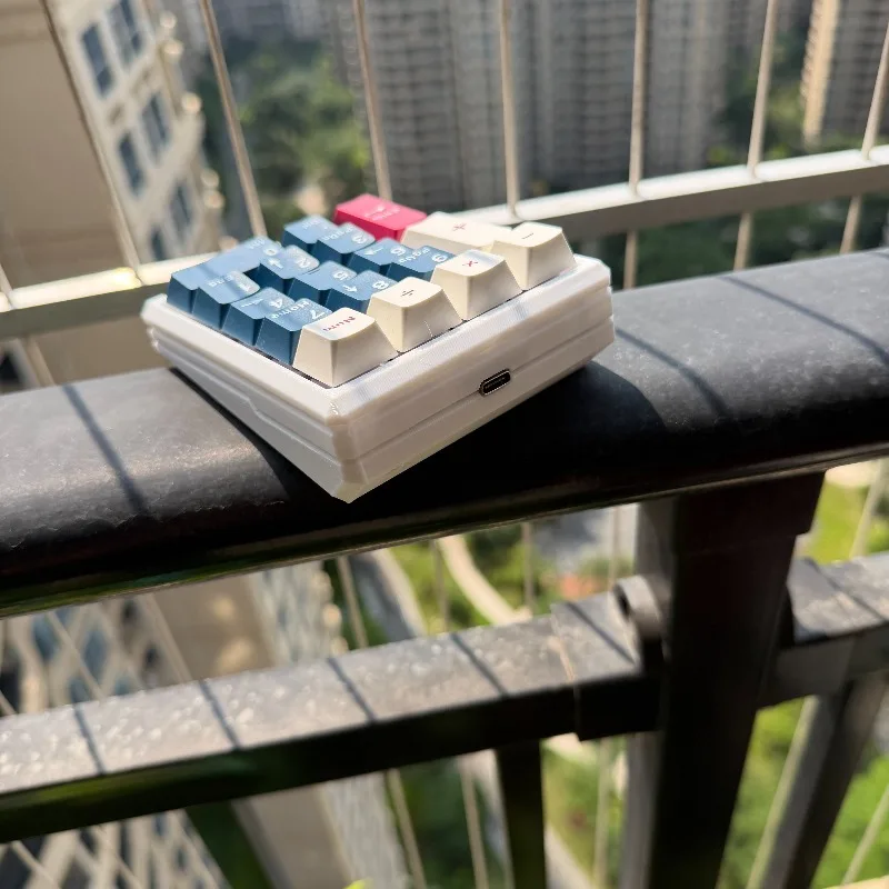 DS17 Left Hand Mirrored Numpad Hot Swap Mechanical Keypad VIA Programmable Wired Mini Digital Keyboard For Accounting Gaming