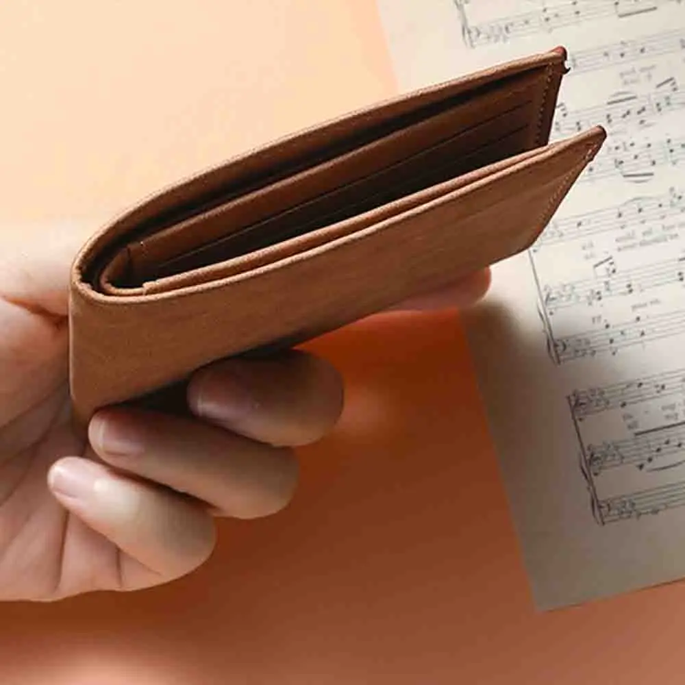 2025 محفظة رجال الأعمال القصيرة رقيقة جدا اليابانية لون نقي محفظة لينة بولي leather الجلود مشبك بطاقات المال متعدد الرجال هدية