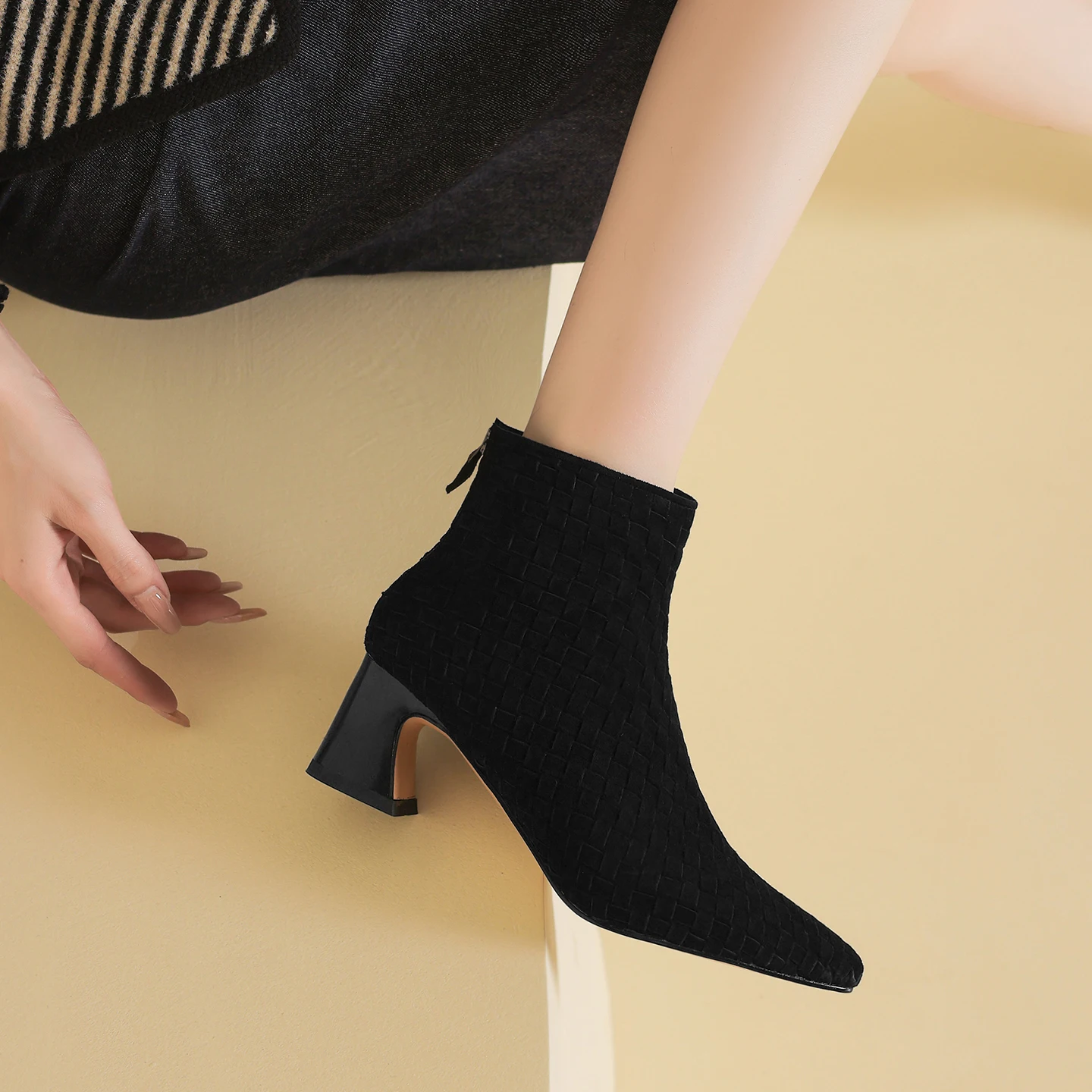 اليدوية جلد طبيعي أشار تو المنسوجة فضفاضة الأكمام إسفين حذاء من الجلد المرأة الأحذية الحديثة الانزلاق على المرأة مضخات عالية الكعب #4