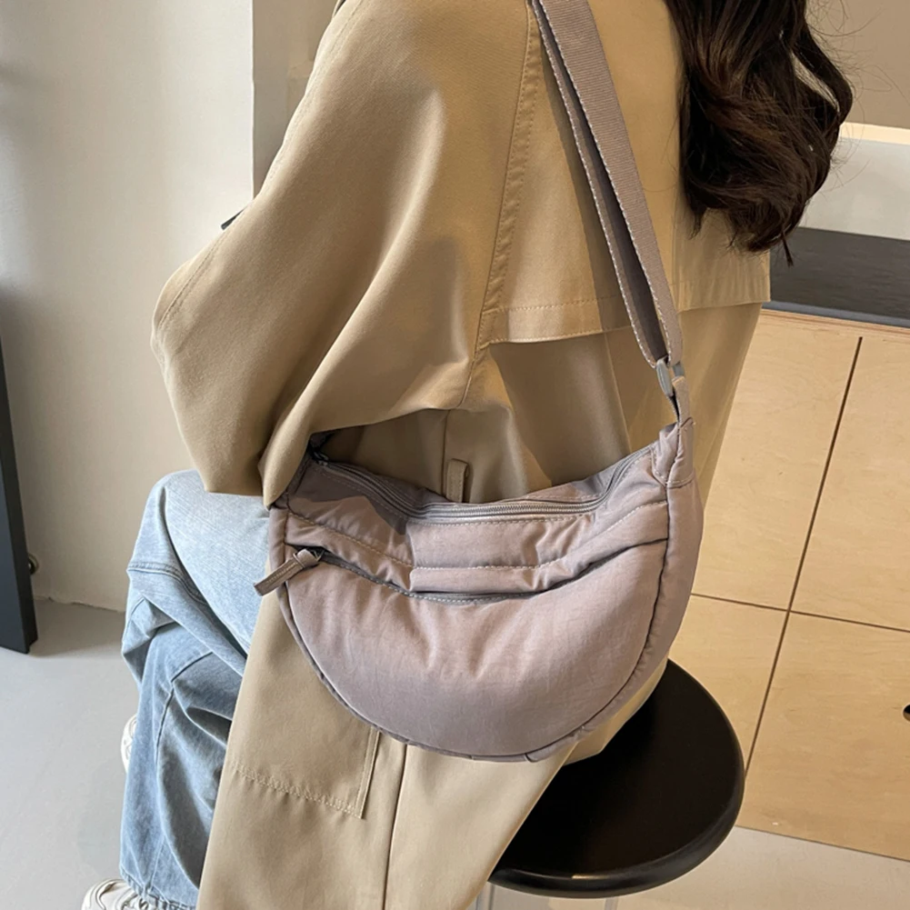 Crescent Bag for Women Men Small Sling Crossbody Bag Half Moon Hobo Bag Casual Shoulder Bags Female Chic Handbag Purse for Women