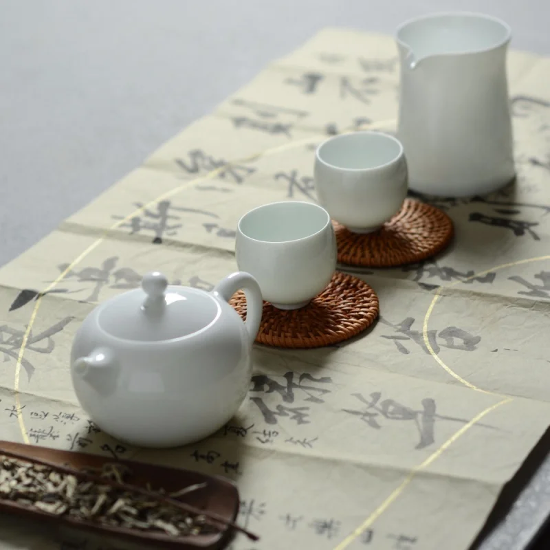 

Handmade White Jade White Porcelain Teapot Household Xishi Pork Oil White Porcelain Tea Brewing Single Teapot Japanese Simple Ku