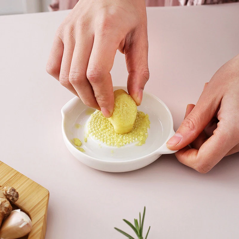Simple Style Ceramic Ginger Grater Tool Hand Grinder Garlic Masher Portable Porcelain Carrot Ginger Grinding Kitchen Tool White
