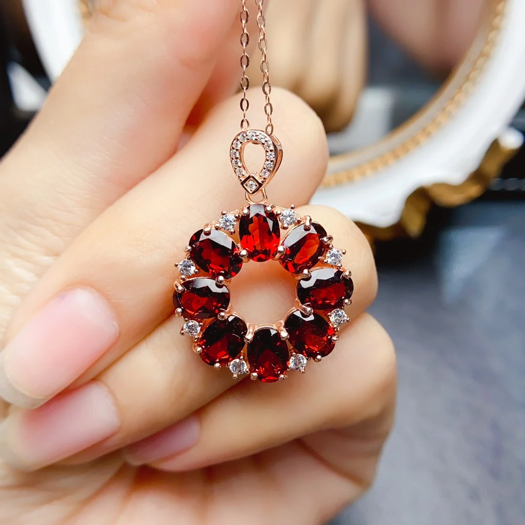 FS Natural Garnet S925 Sterling Silver Wreath Pendant Necklace for Women Fine Weddings Jewelry Certification Christmas MeiBaPJ