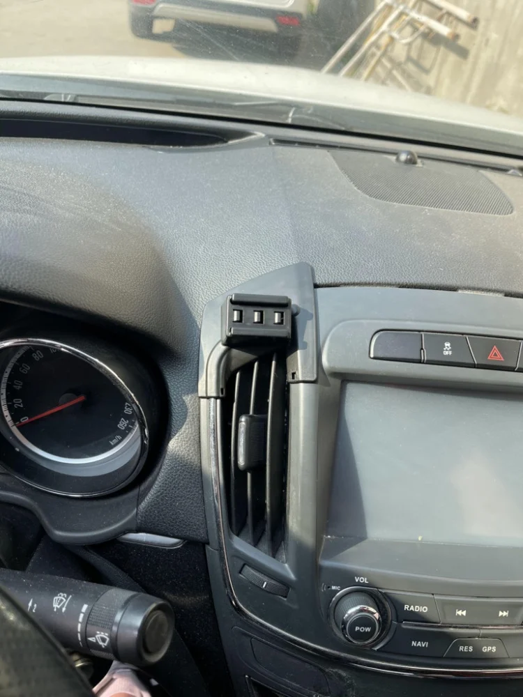 Car Phone Holder And Base For 2014-2015 Buick Regal, Which Will Not Block The Airflow Of Air Outlets After Installation