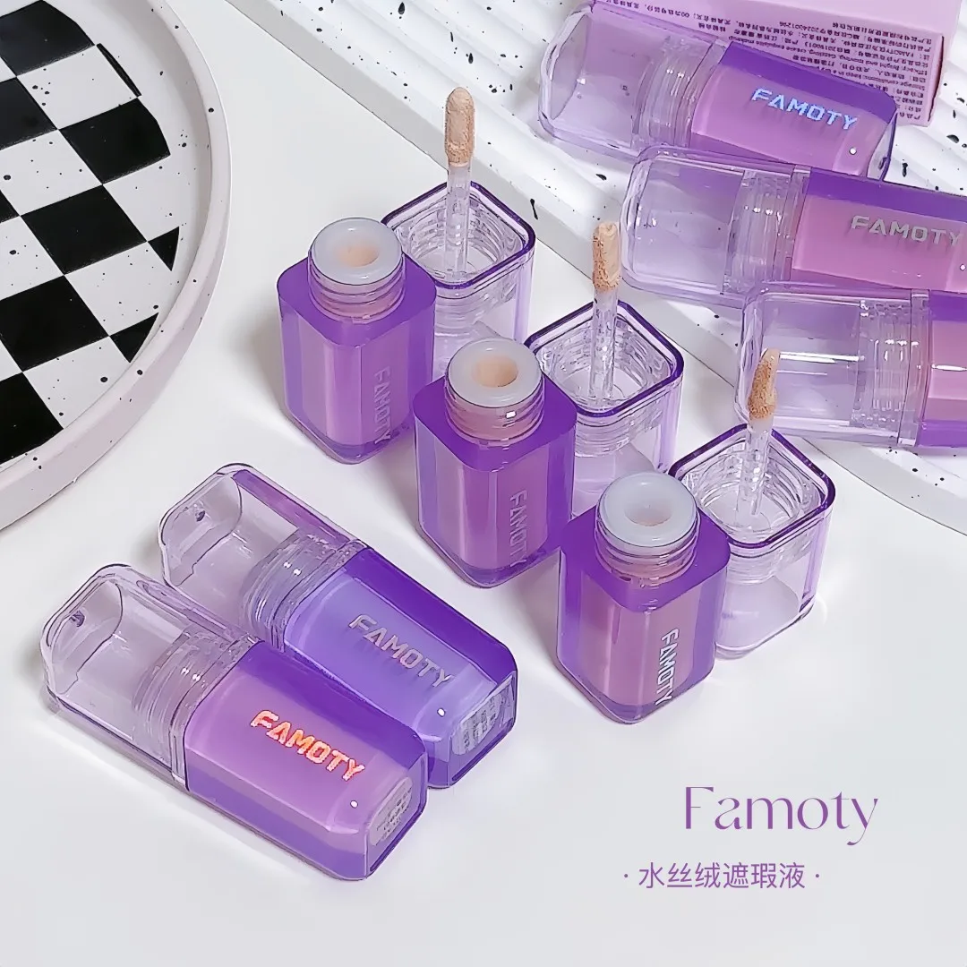 FAMOTY Water Velvet Highlight & Concealer - Fórmula hidratante, ilumina el área debajo de los ojos y oculta imperfecciones
