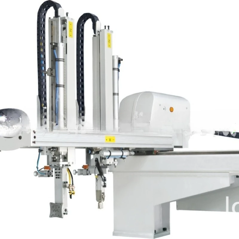 Automatic servo manipulator, five-axis injection molding machine manipulator, loading and unloading horizontal machinery