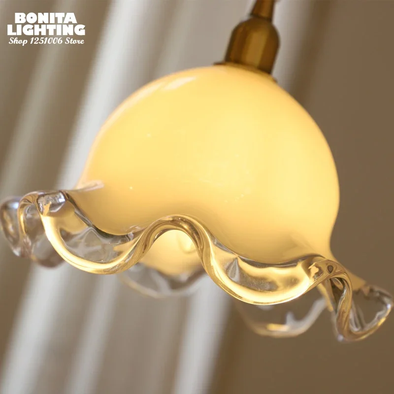 

French Retro Flower Bud Small Droplight Milky White Glass Pendant Lamp Restaurant Bedside Porch Decorative Lighting Fixture