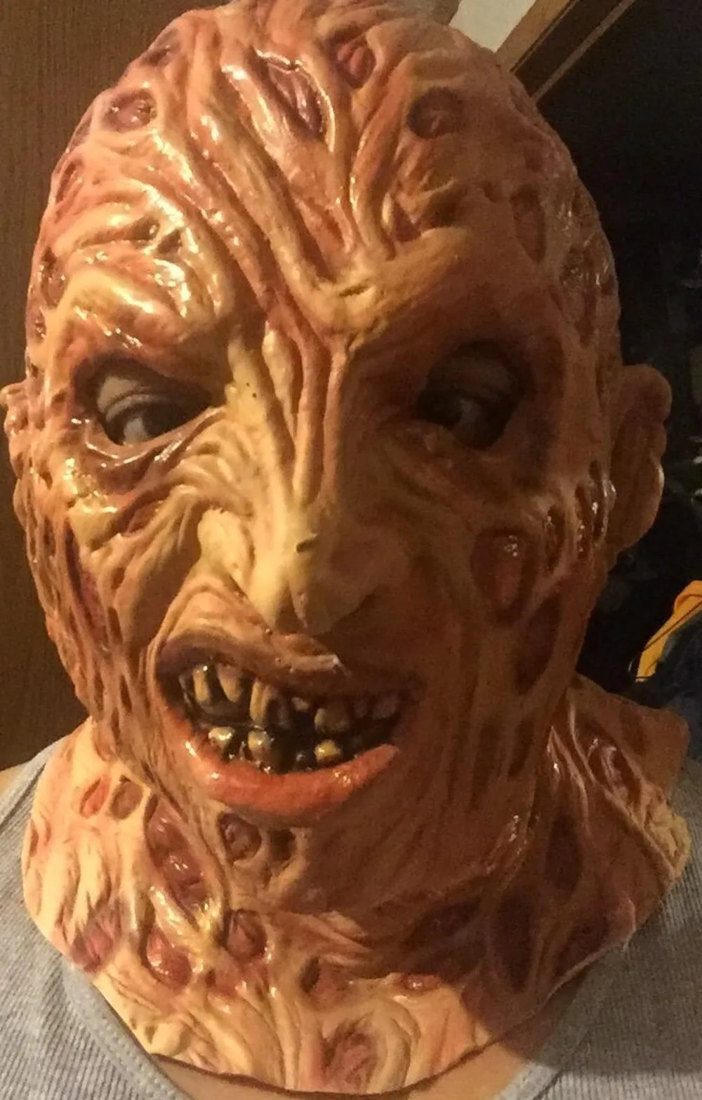 Freddy Masken Horror Latex Vollgesichtskopfbedeckung für Männer Nightmare On Elm St Freddy Krueger Kostüm Halloween Party Cosplay Requisiten