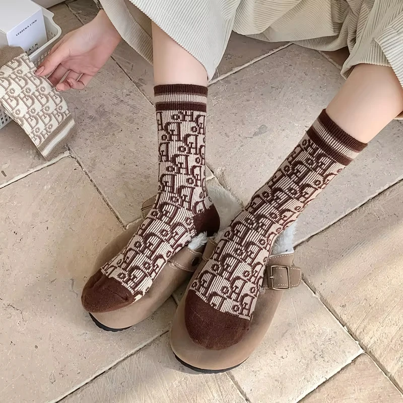 Autumn Winter Wool Warm Socks Women French Style Letters Pattern Solid Color Middle Tube Socks Breathable Wholesale 2024 - Image 3