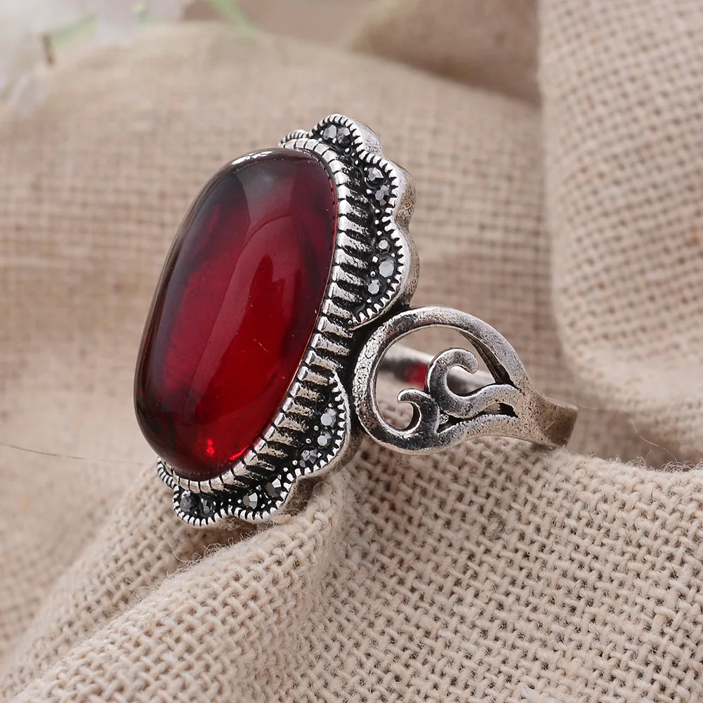 New Arrival Retro Personality Red Garnet Stone Thai Silver Ladies Engagement Rings Original Jewelry For Women Best Gifts