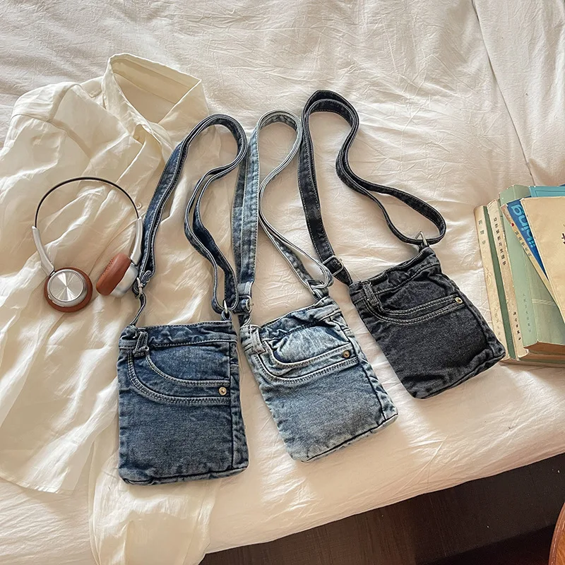 

Creative Jeans Pocket Mini Crossbody Bag Washed Denim Small Purse with Adjustable Strap Vintage Casual Handbag for Girls
