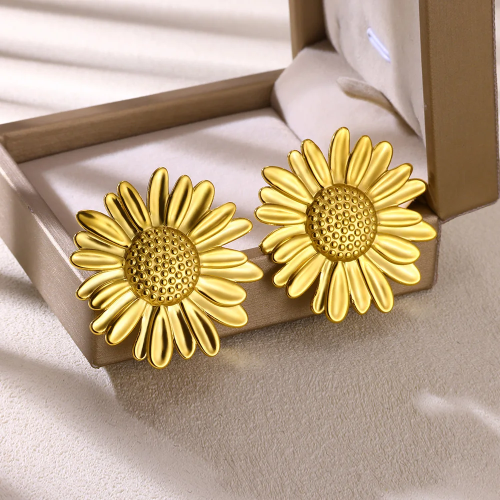 Big Size Daisy Earring for Women Exaggerated Punk Stainless Steel Earrings Vintage Flowers Gold Color Jewelry Christmas Gifts