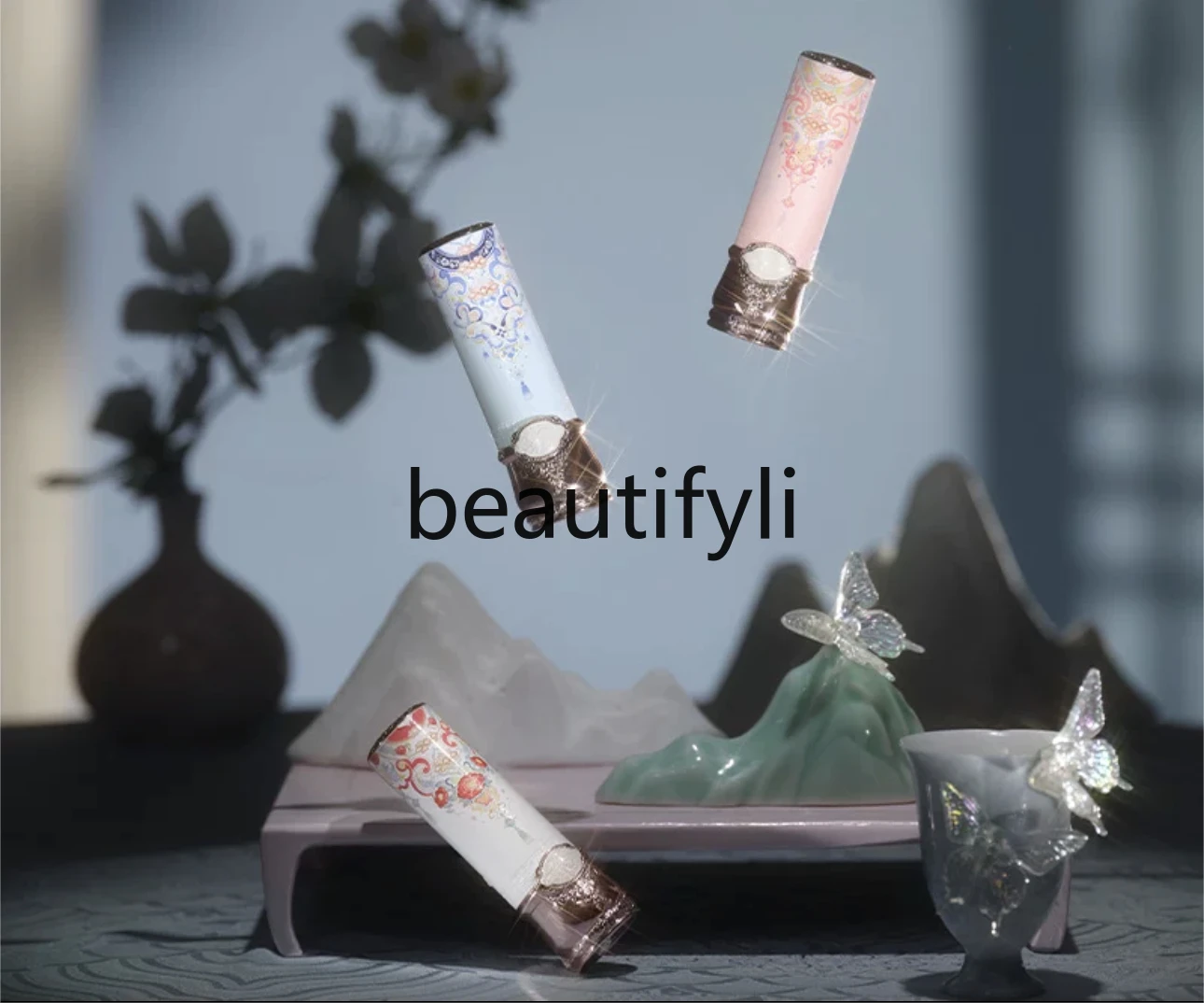 Butterfly cloud shoulder film-forming mirror surface is not easy to stick to solid lip glaze