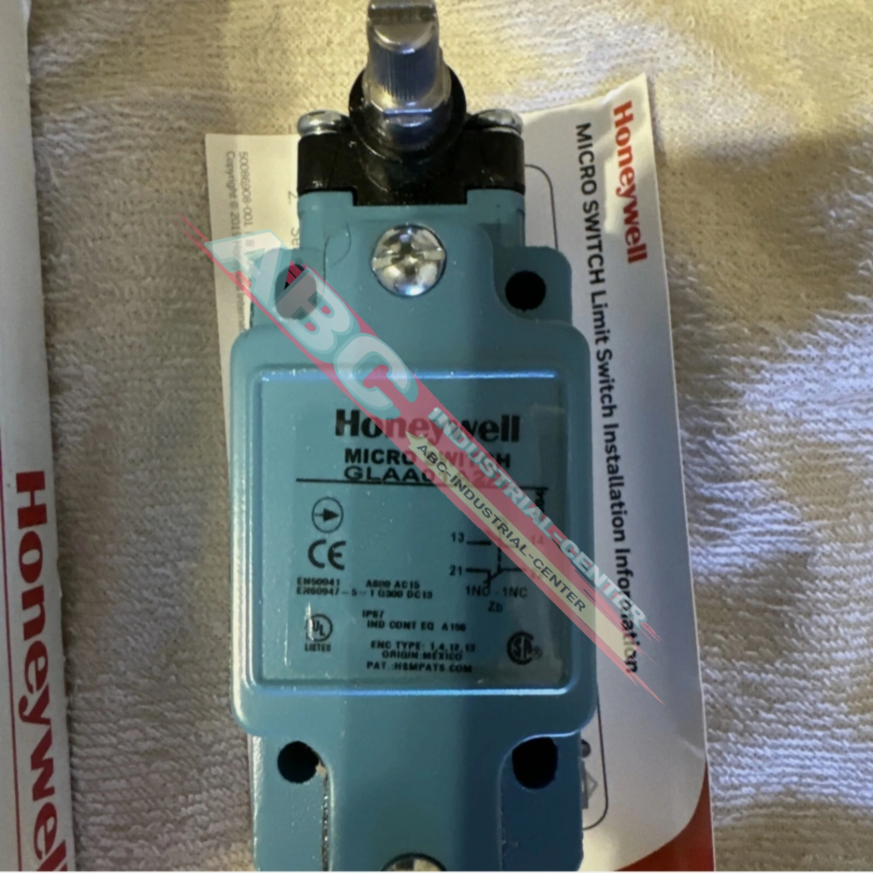 

New original GLAA01A2A GLAA01A2B GLAA20A1B Travel limit switch