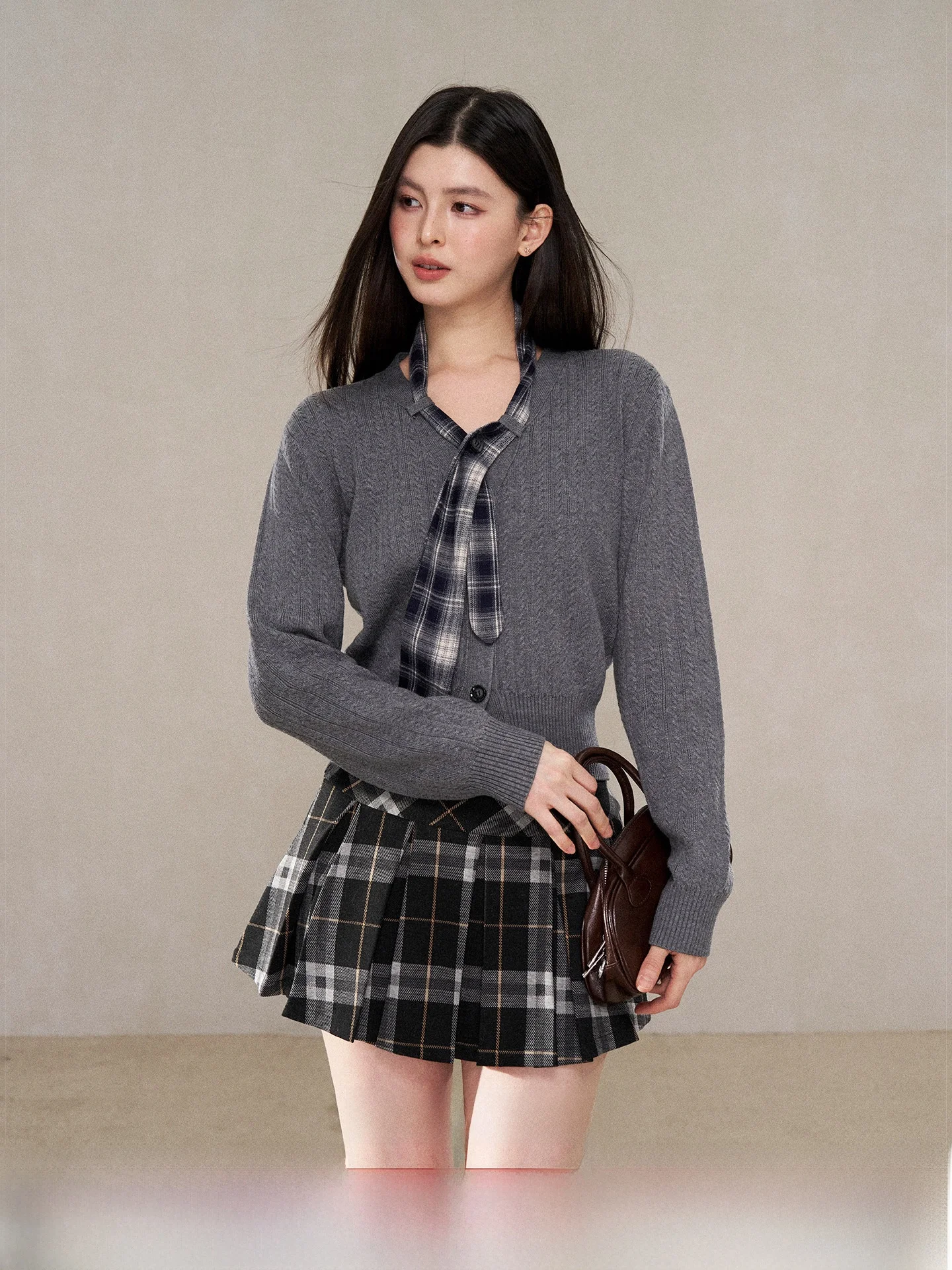 

Вязаный свитер с принтом диких ягод, осенне-зимний, для ношения как под одежду, так и поверх нее, универсальный, стройнящий, высококачественный топ