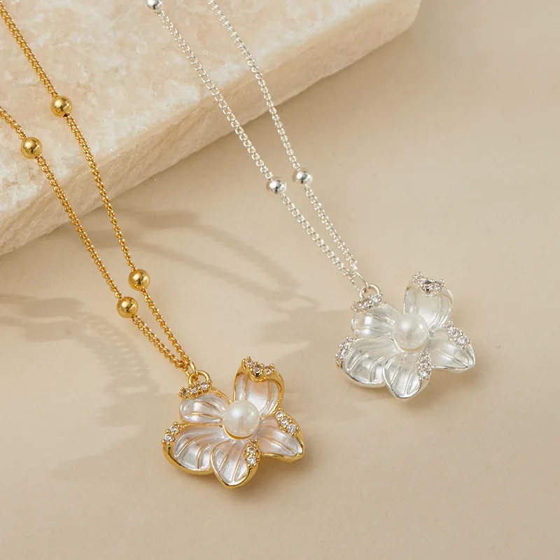 

18K Gold-plated High-quality Natural Freshwater Pearl Pendant Necklace for Women Frosted Flower Pearl Necklace Jewelry Gift