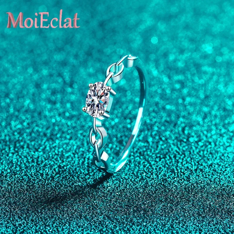 For Women Interlocking Delicate Heart Shape Platinum Pt950 Wedding Band Chain Inlaid with Diamonds 0.5ct Moissanite Thin Ring