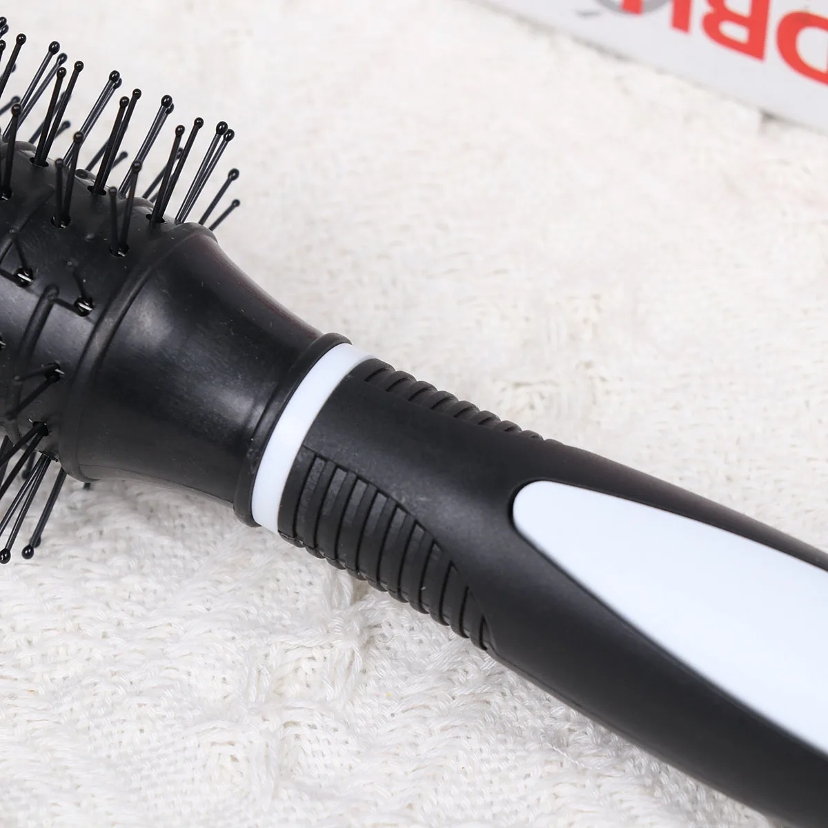 

1Pcs Sturdy Roller Comb Shape Storage Box Multi-Use Portable Organiser for Home Salon Black Hidden Small Items Comb Storage Box