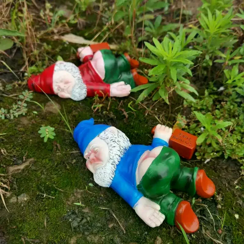 1Pcs Whimsical Indoor Outdoor Ornaments 12cm Drunken Garden Gnomes Funny Resin Statues For Home Decor
