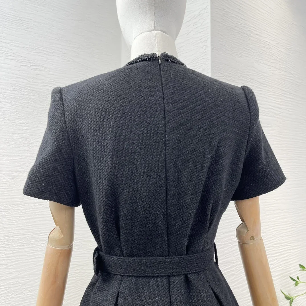 2024 New High Quality Classic Black Wool Square Neck Waisted Short Sleeve Belted Women Mini Dress