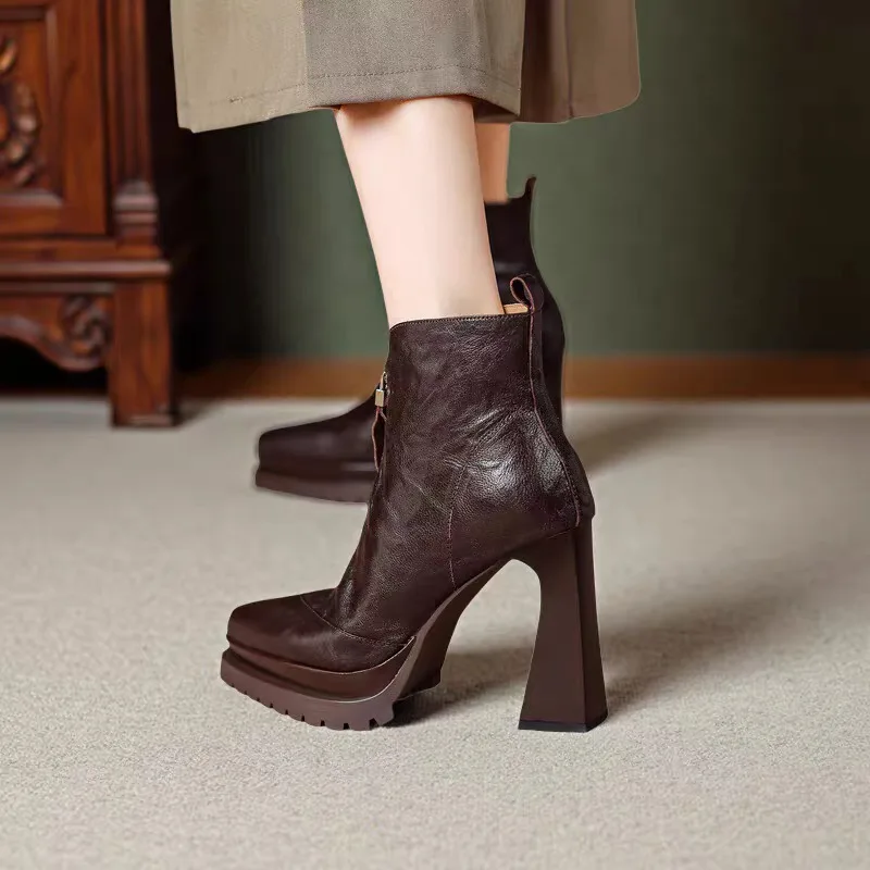 Pointed Toe Super High Heel Women's Versatile Block Heel Platform Single Boots 2025 New Booties