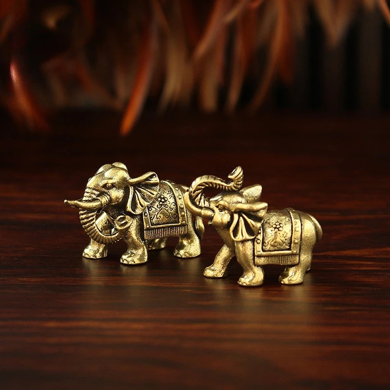 Vintage Brass Water Absorbing Elephant Statues Mini Feng Shui Figurines With Ruyi Gold Ingot Pattern Desktop Auspicious Ornament