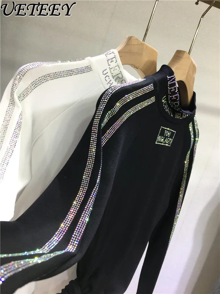 เสื้อยืดแขนยาวทรงเข้ารูป คอสูง ประดับคริสตัล งานหนัก สีดำ พิมพ์ลายตัวอักษร  สำหรับผู้หญิง ฤดูใบไม้ร่วง ฤดูหนาว รุ่นใหม่