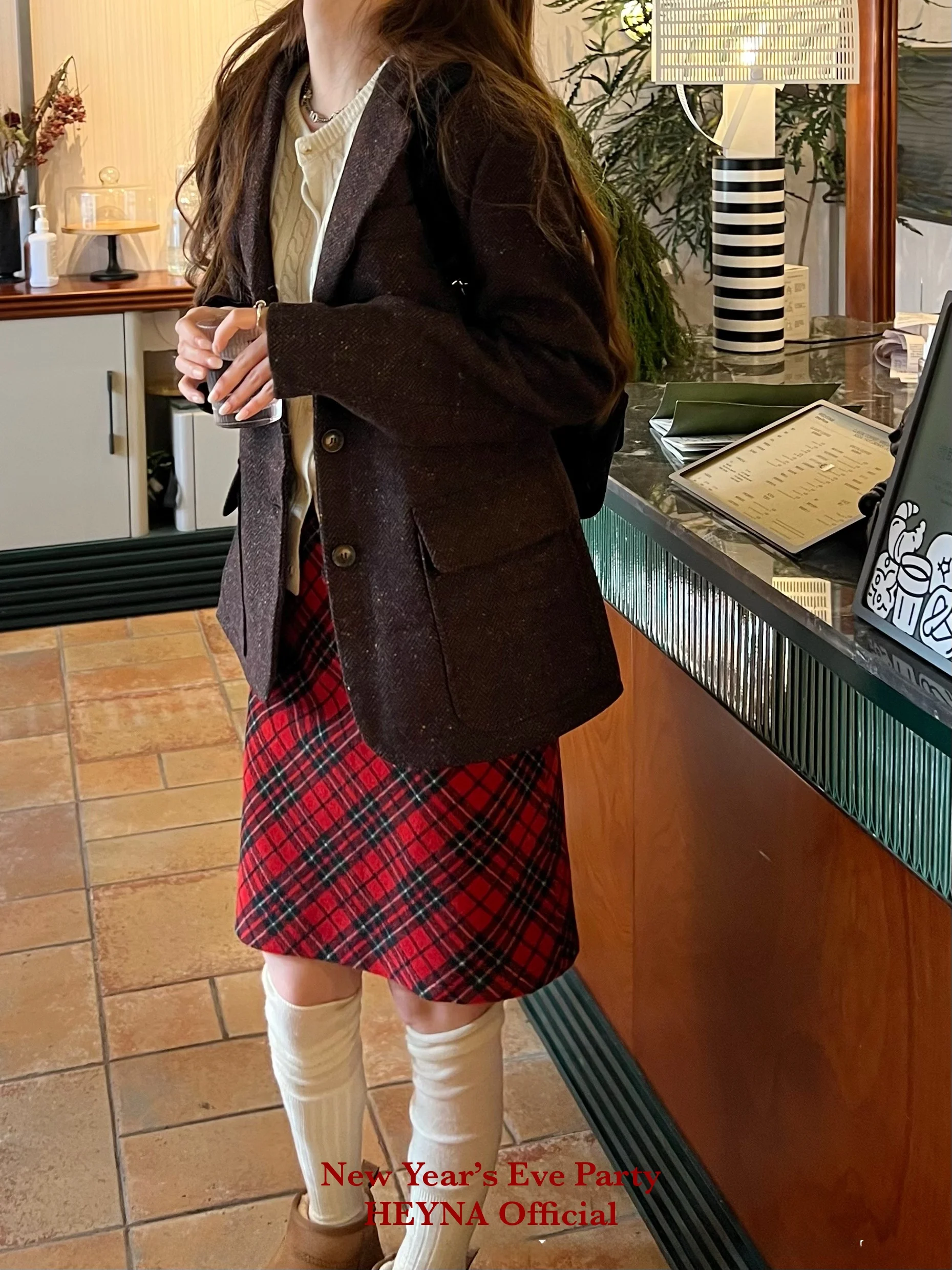 

Heyna Официальный Sli lectual Ретро Цветная точка Смесь шерсти Хлопок Джет Женский костюм Зимняя коллекция Faionable