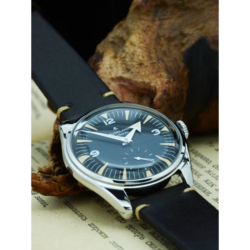 Hruodland 2026 New Men's Retro Quartz Watch Fashion Timepiece for