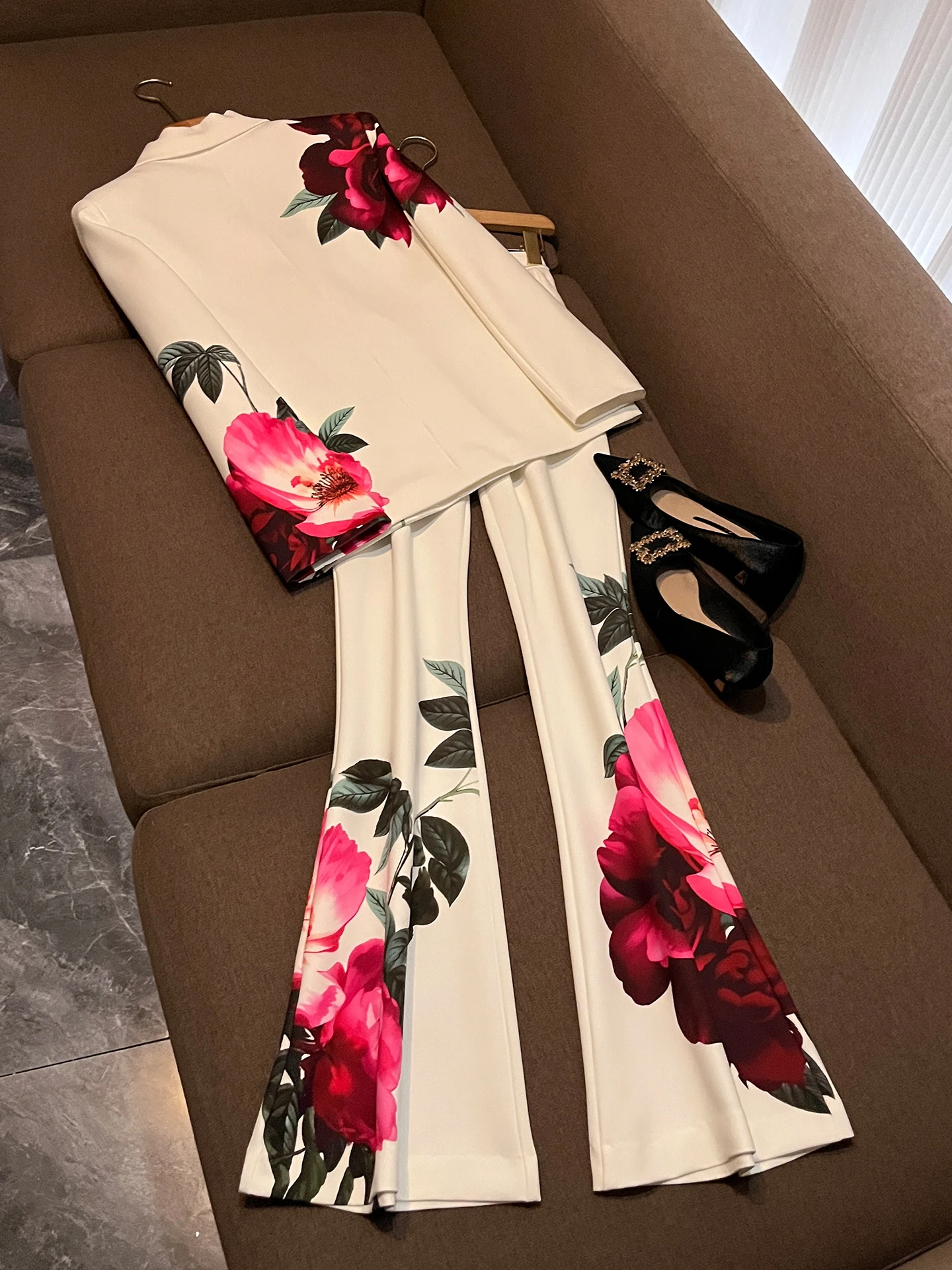 Fashionable Floral Print Suit Jacket And Pants Two-Piece Set Women's Ensemble White P403 New Arrival Autumn 2026