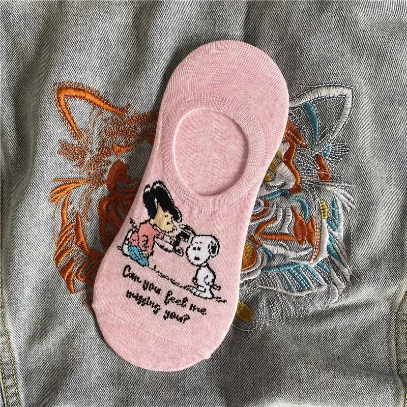 Calcetines Snoopy para niña, calcetines invisibles informales y versátiles a la moda con dibujos animados de Anime alrededor de calcetines finos