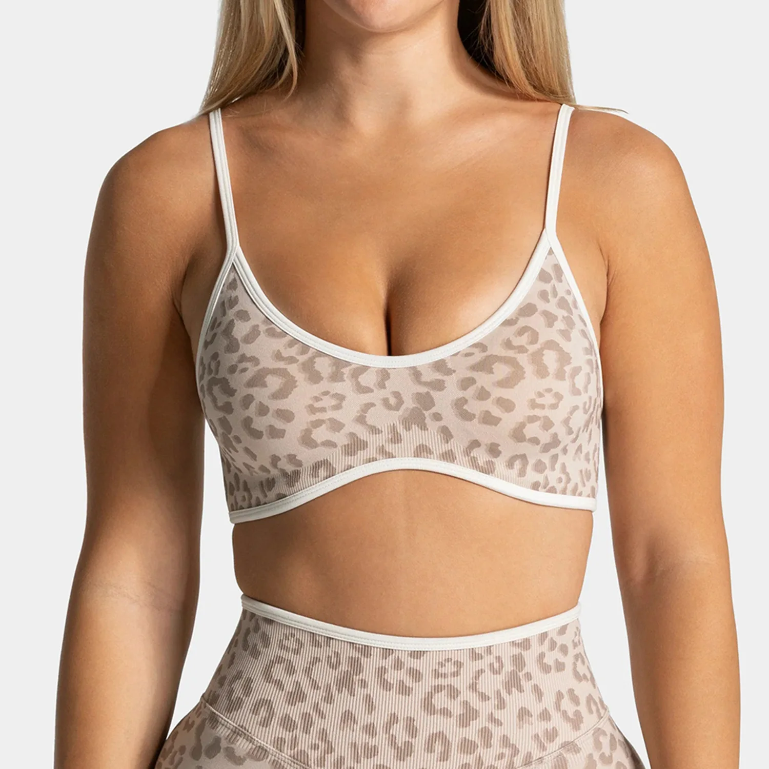 Thumbnail 3 - #93 Best Sports Bottoms to Buy In 2026